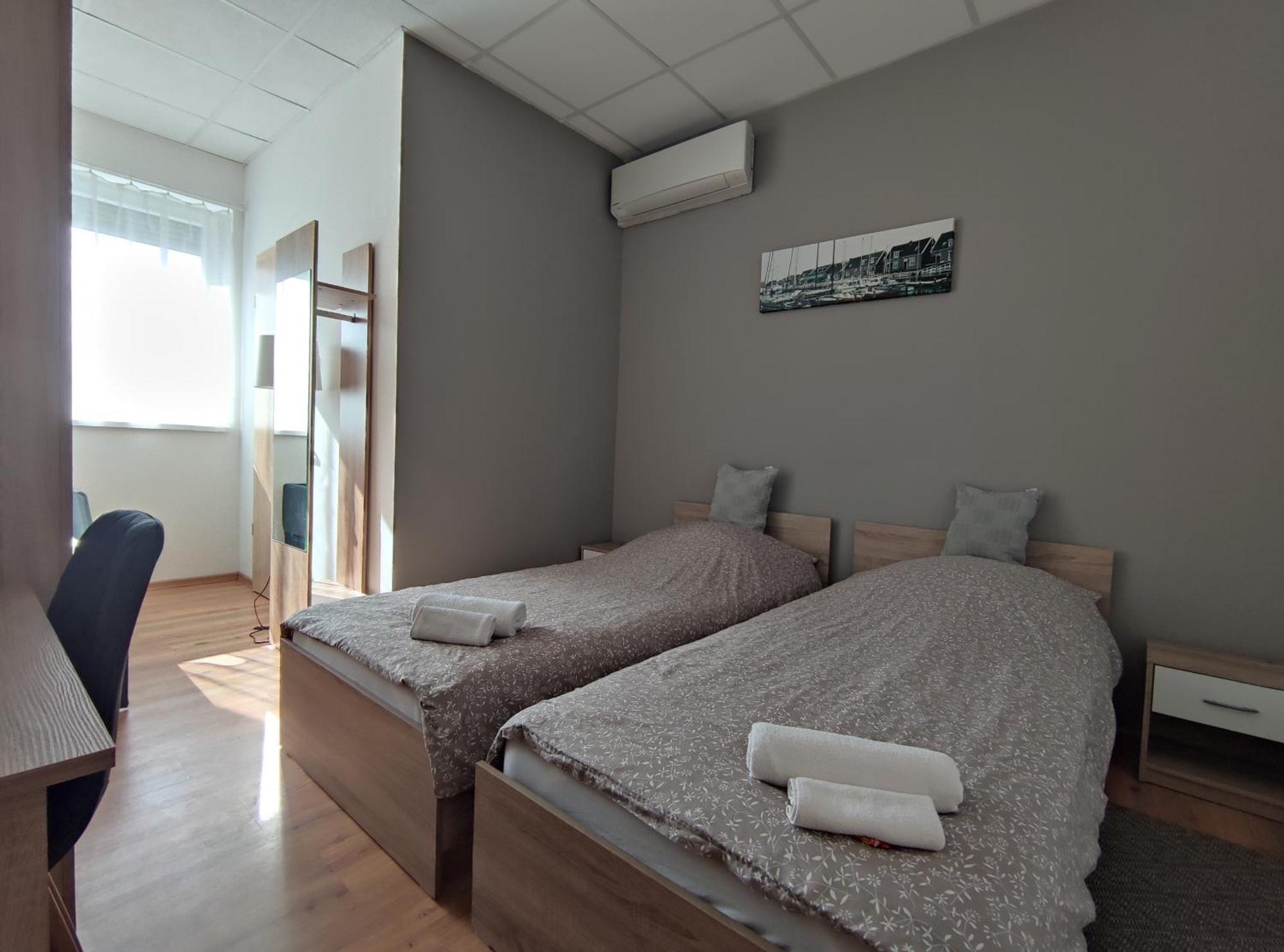 Szilas Park Motel Nagytarcsa Exteriör bild