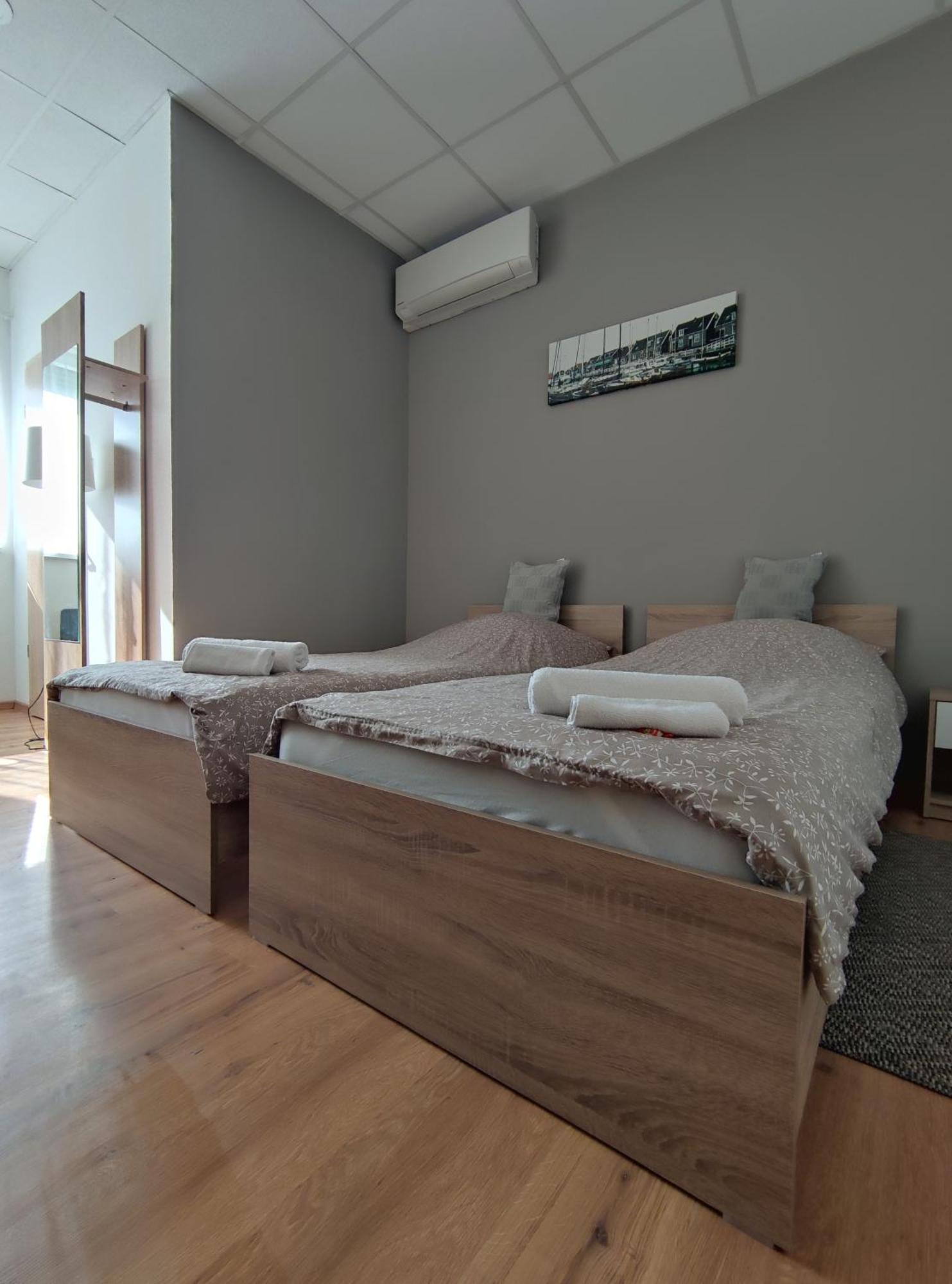 Szilas Park Motel Nagytarcsa Exteriör bild